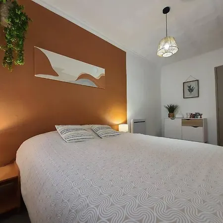 Village : Le Flamant-rose Apartment